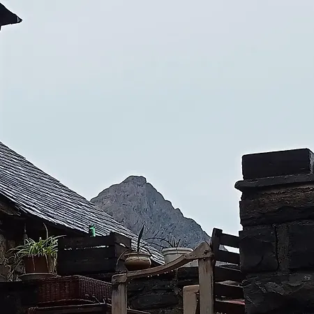 En Cuadra Pajar, *